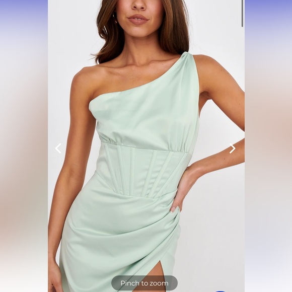 Selfie Leslie one-shoulder split midi dress in mint color - Picture 4 of 6